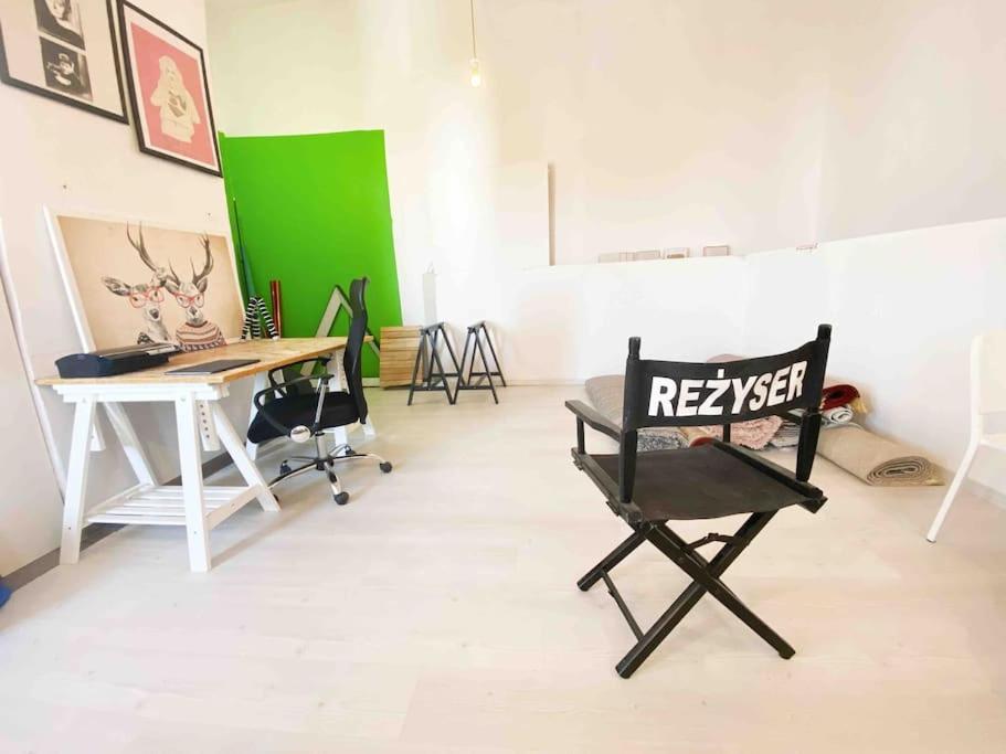 Inspirujace Miejsce Z Widokiem Na Miasto! Lodź Bagian luar foto