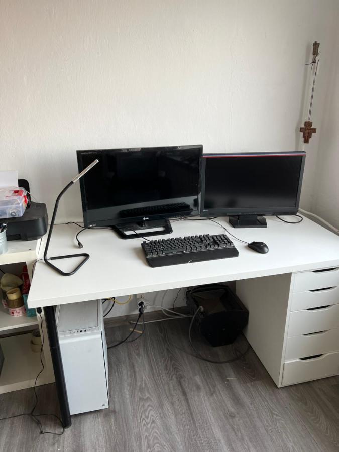 Inspirujace Miejsce Z Widokiem Na Miasto! Lodź Bagian luar foto